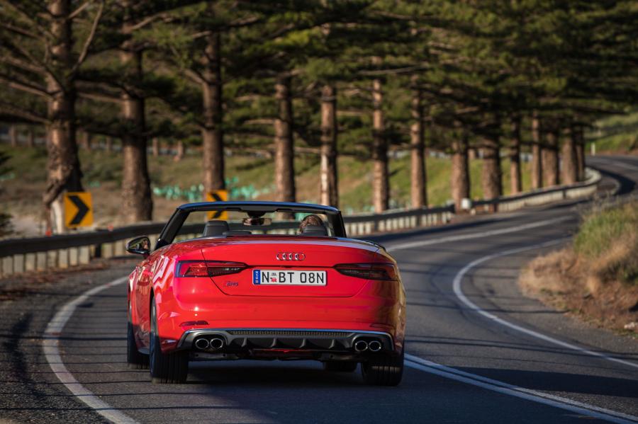  Audi S5 Cabriolet 2017 года  (AU) (фото 2 из 23)